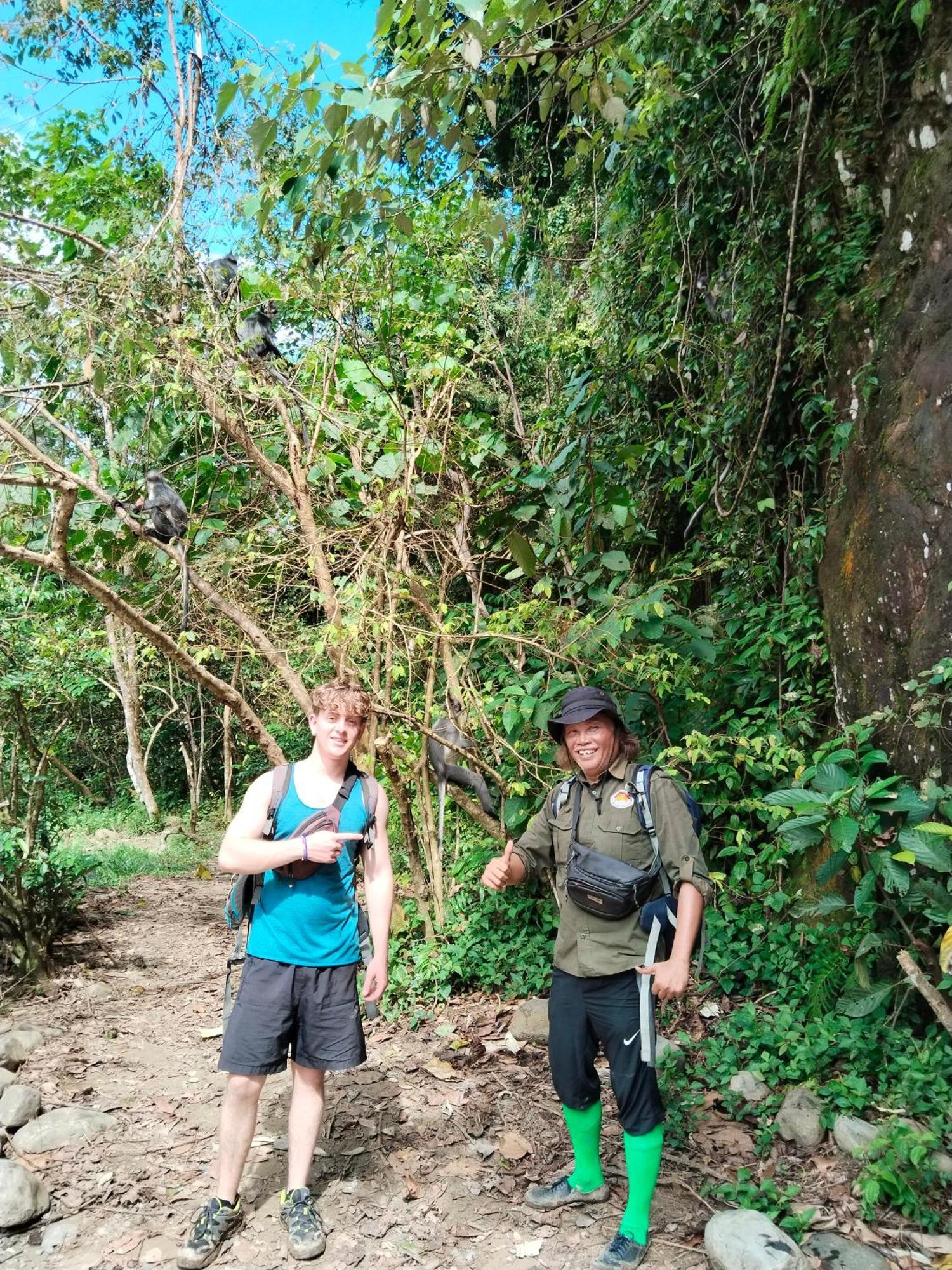 Jhony'S Backpacker-Guest House Only Stay Here Book Treking With Us บูกิตลาวัง ภายนอก รูปภาพ
